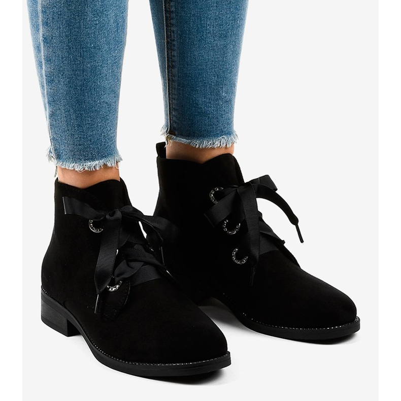 Svarta snörskor med snörning K123 1