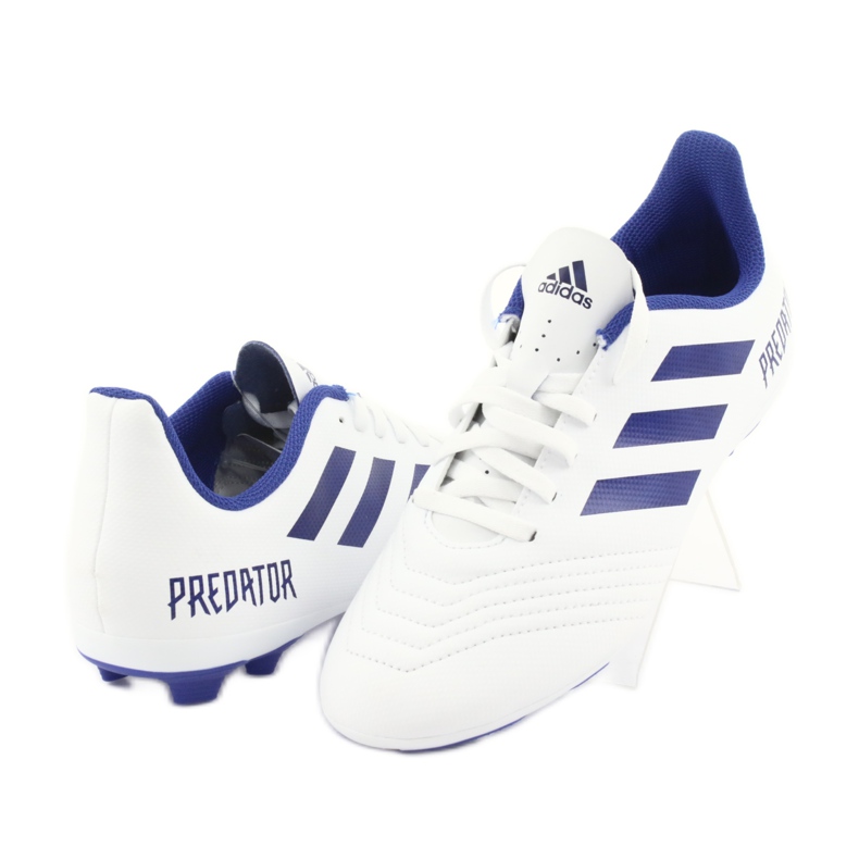Adidas Predator 19.4 FxG Jr CM8542 fotbollsskor vit 3