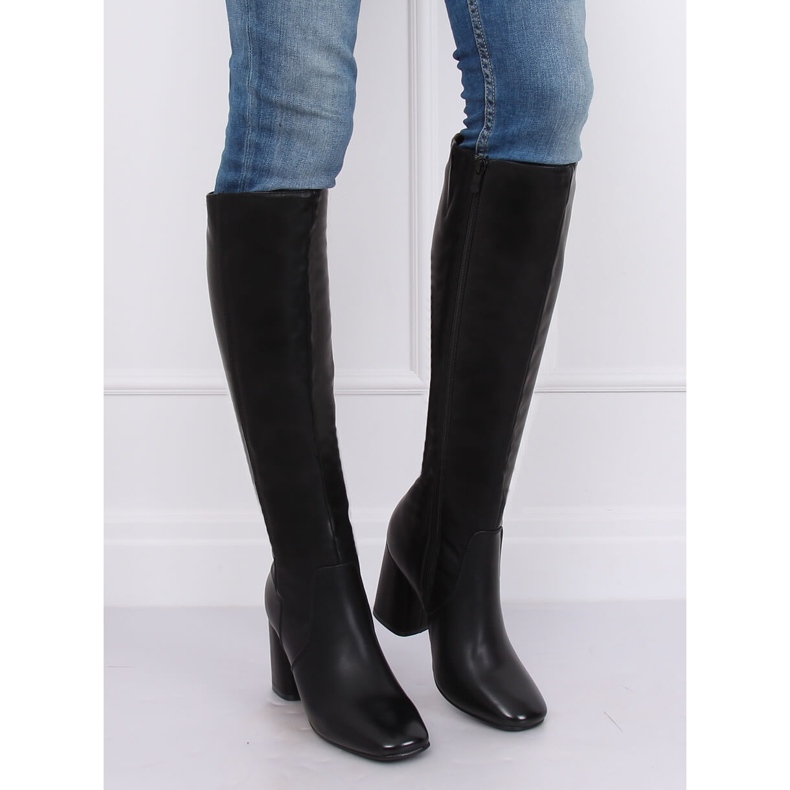 Svarta klassiska höga klackar 5319 Svart 2