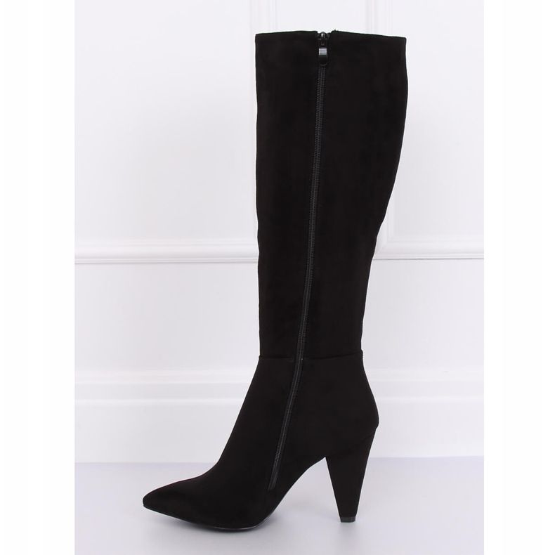 Klassiska svarta höga klackar 8677 Svart 1