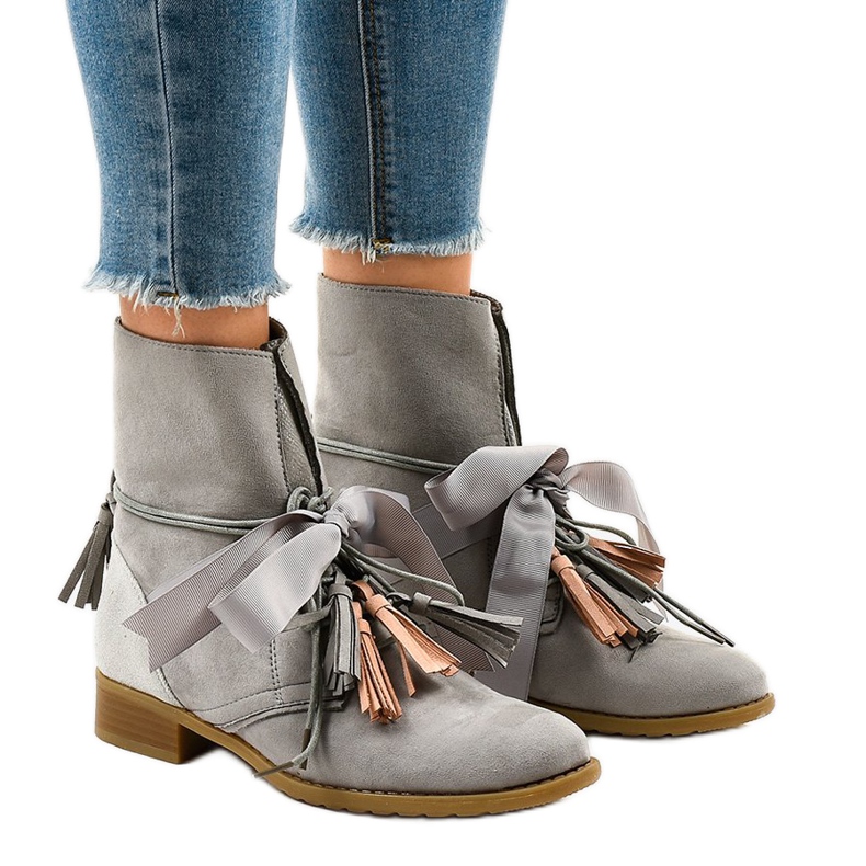 Grå platta stövlar bundna med fransar A-226 1