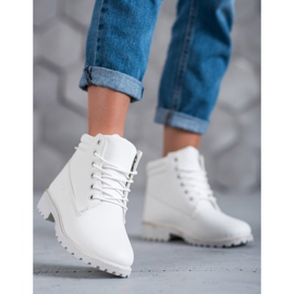 Marquiz White Trappers vit 2