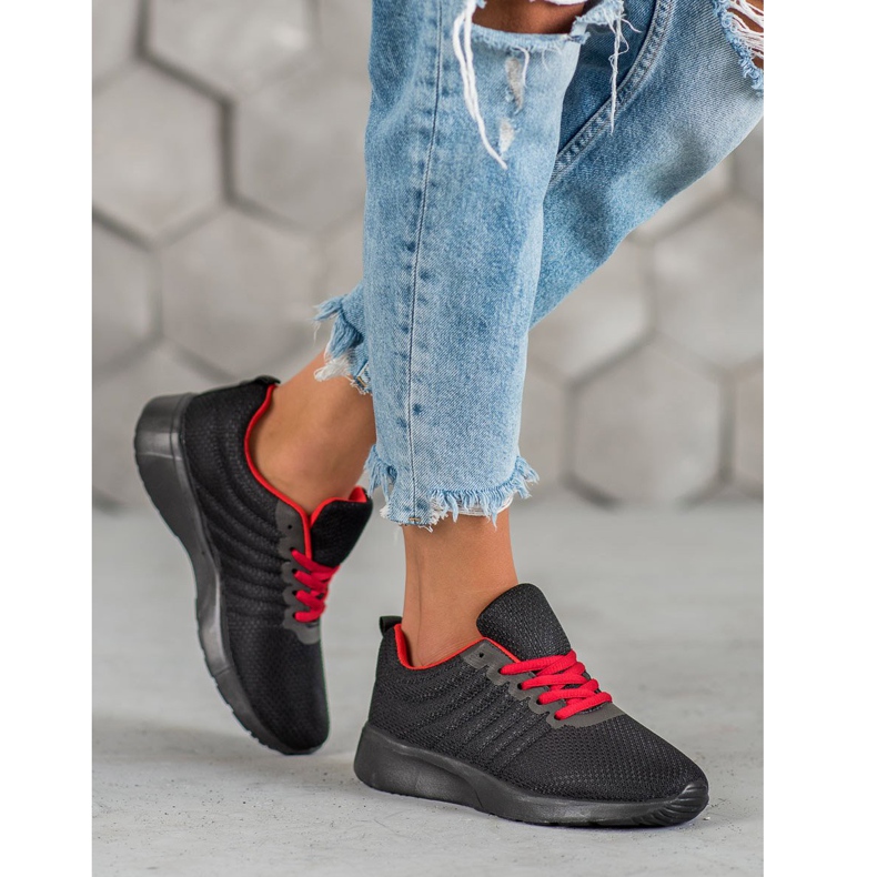 SHELOVET Svarta sportskor 1