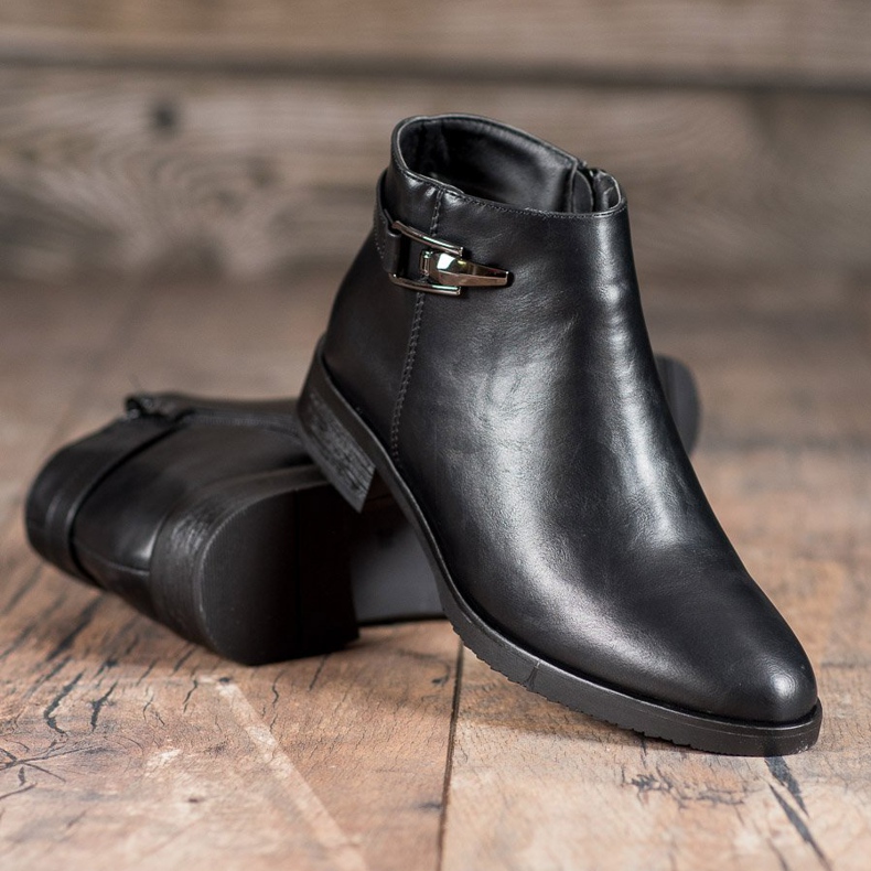 JESSI Svarta stövlar med prydnad 1