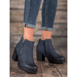 SHELOVET Marinblå stövlar på plattformen 1