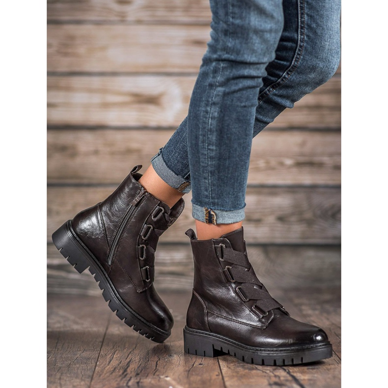 M.Daszyński Bruna arbetare 2