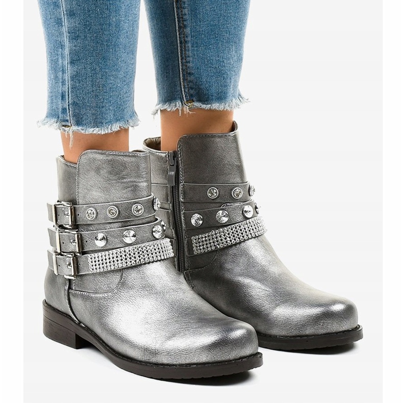 Grå stövlar rikt dekorerade LL179 1