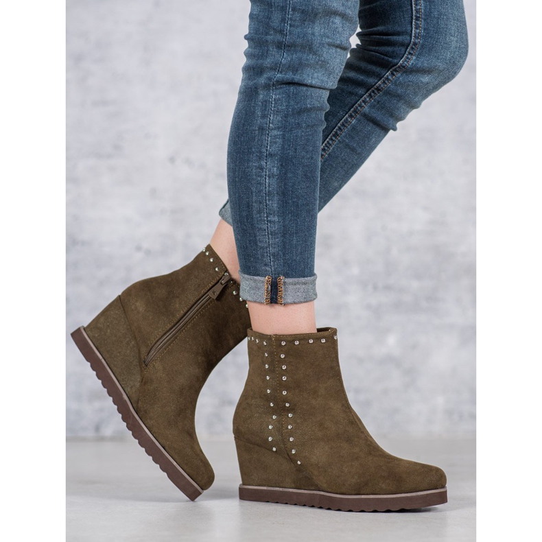 Kylie Gröna stövlar på en kil 2