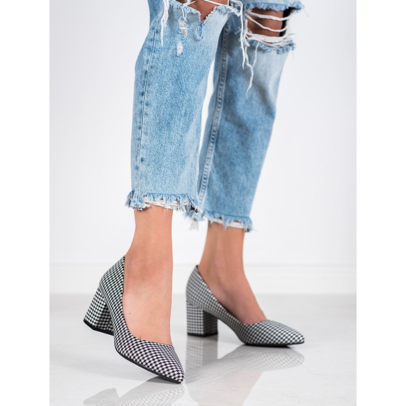 Seastar Pumpar Pepitka vit svart 1