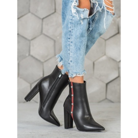 Seastar Höga stövlar med dekorativt bälte svart 1