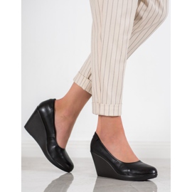 J. Star Klassiska kilpumpar svart 2