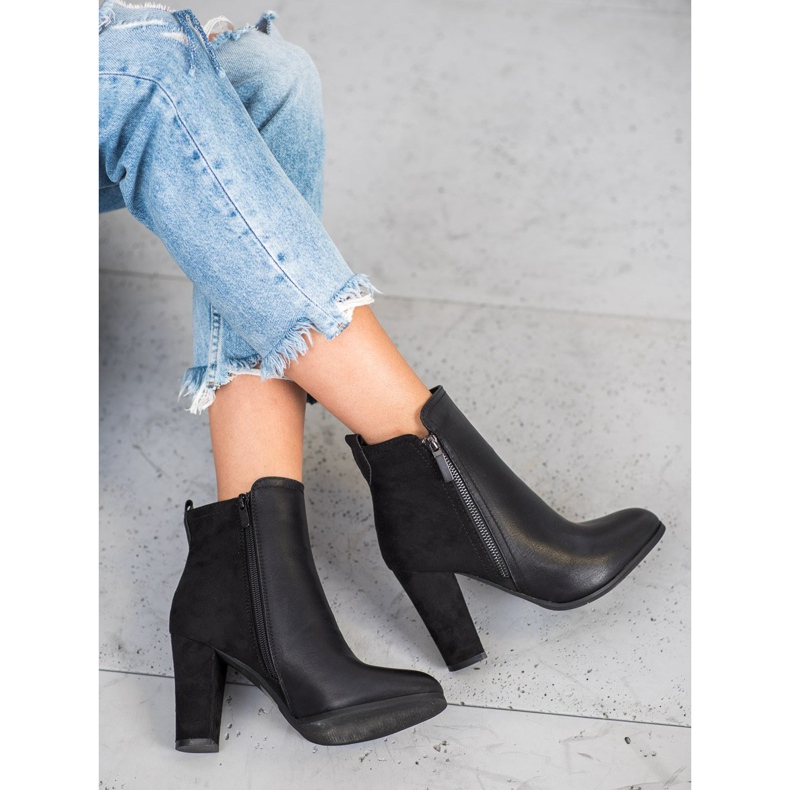 SHELOVET Stövlar på ett inlägg svart 2