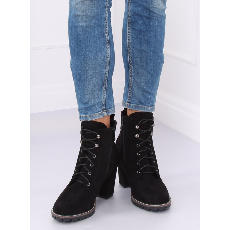 Svarta högklackade snörstövlar 7081 Svart 2