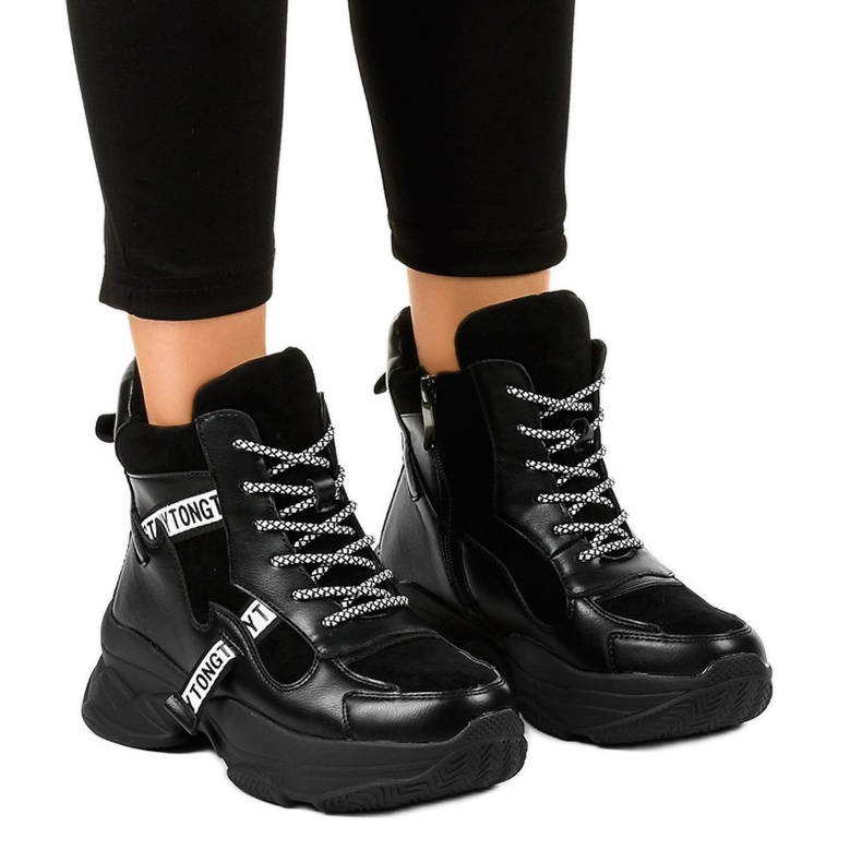 Svarta damisolerade sneakers F803-7 1