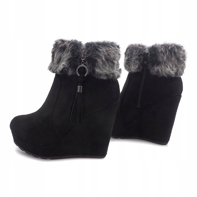 Stövlar på kil 58-385 svart 1