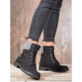 Kayla Fångare med fårskinn svart 1