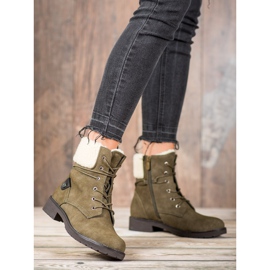 Kayla Fångare med fårskinn grön 1