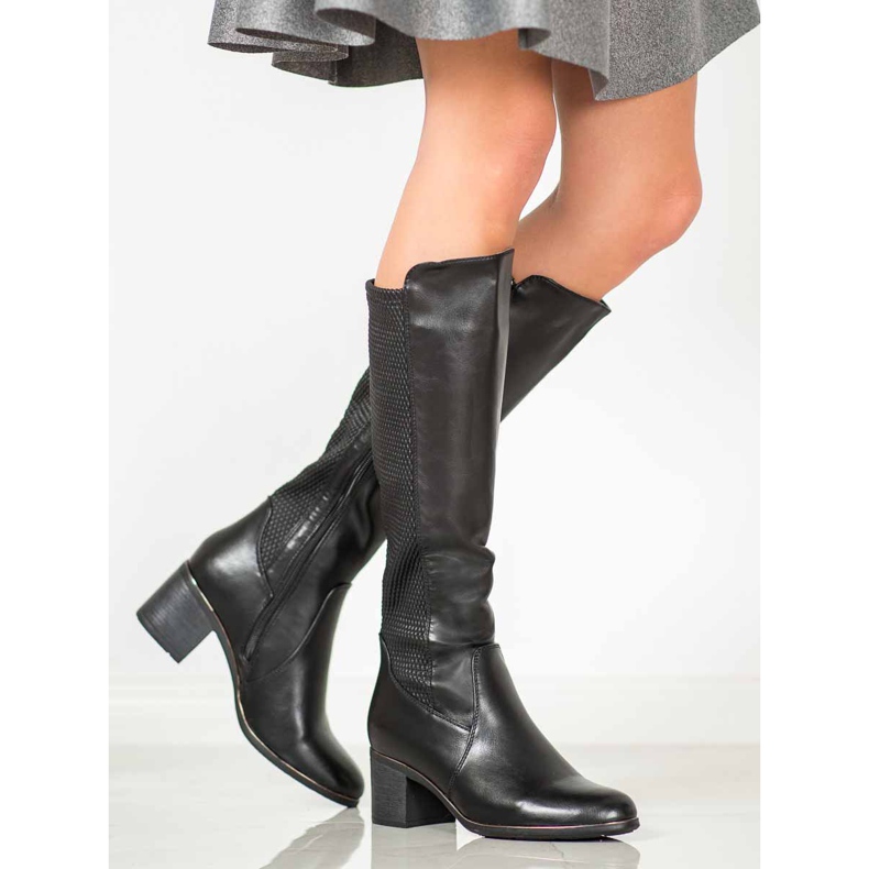 Filippo Stövlar På En Pelare svart 2