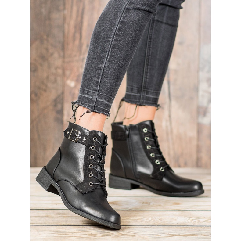 Small Swan Klassiska snörskor svart 1