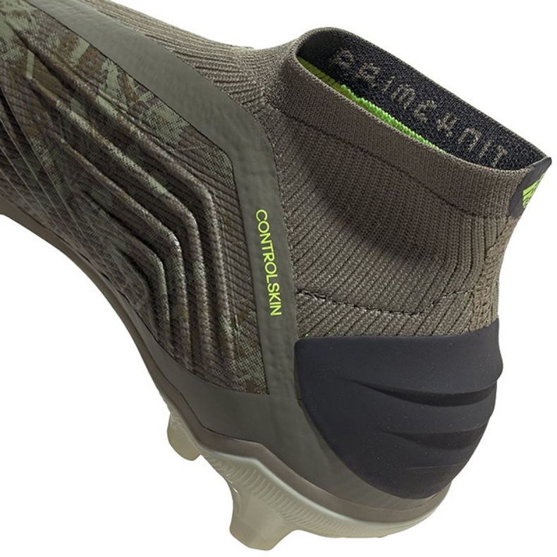 Adidas Jr Predator 19+ Fg M EF8213 fotbollsskor grå grå 1