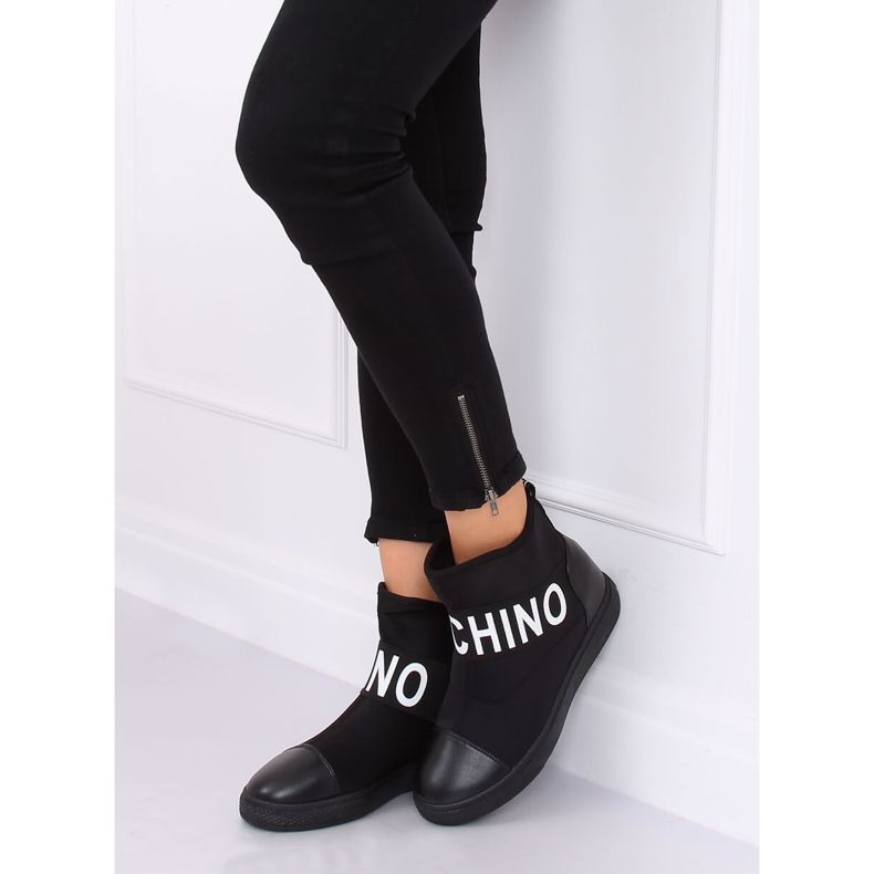 Svarta neoprenstövlar XY-38 Svart 1