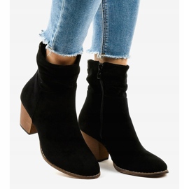 Svarta cowboystövlar i mocka E2250 2