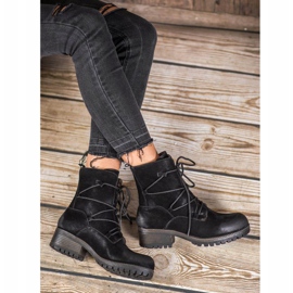 Kylie Idrottsarbetare svart 1