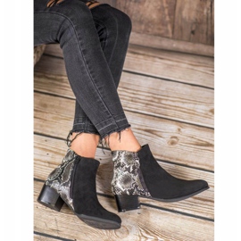 Kylie Svarta Snake Print stövlar 1