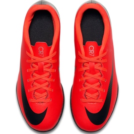 Nike Mercurial Vapor X 12 Club Gs CR7 Tf Jr AJ3106 600 fotbollsskor mångfärgad röd 2