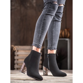 Weide Snake Print Suede Booties svart 1