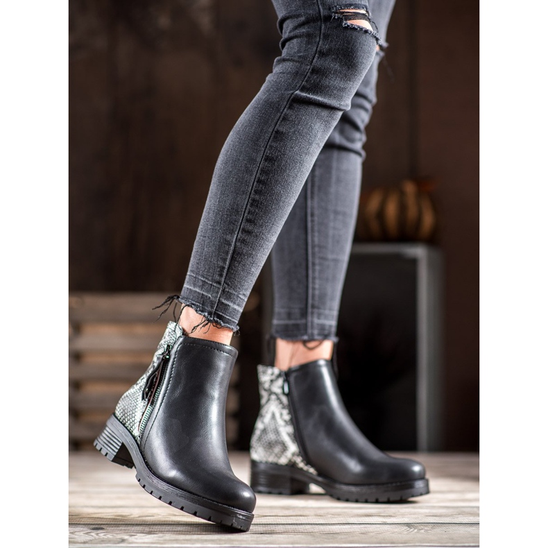 SHELOVET Arbetare på Snake Print Platform svart 1