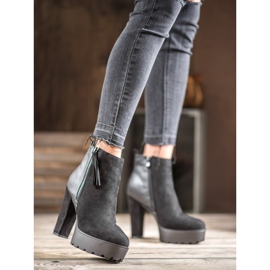 Weide Varma stövlar på plattformen svart 1