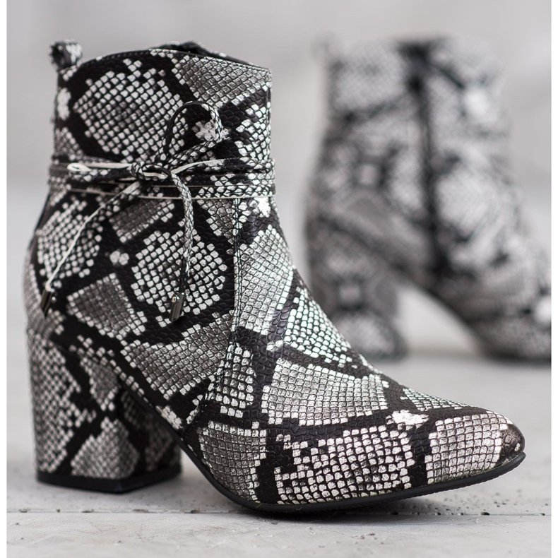 SHELOVET Stövlar på ett inlägg mångfärgad 1