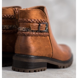 Erynn Lågarbetare med dekorativt bälte brun 2