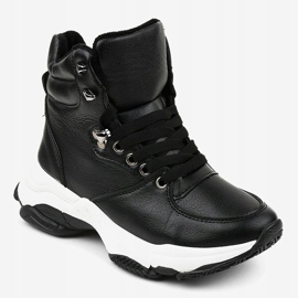 Svarta damisolerade sneakers C-3132 1