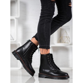 SHELOVET Svarta arbetare med ekoläder 1