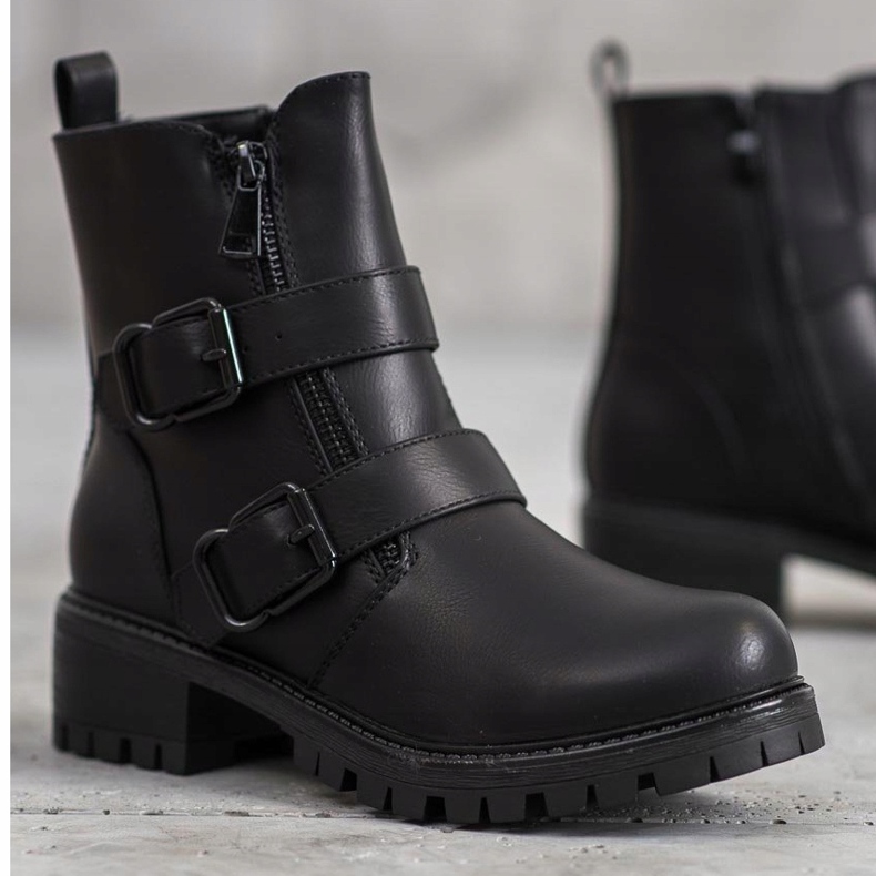 SHELOVET Svarta arbetare med spännen 2