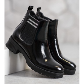 SHELOVET Sportskor på plattformen svart 2