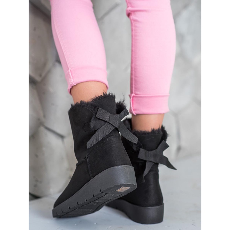 SHELOVET Svart Mukluki på plattformen 1