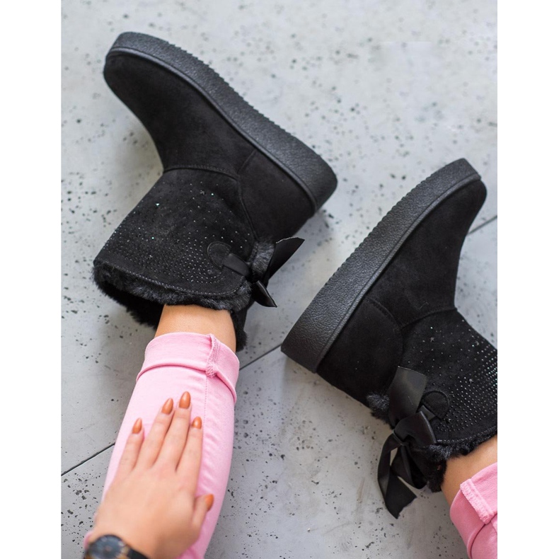 SHELOVET Mukluki med kristaller svart 2