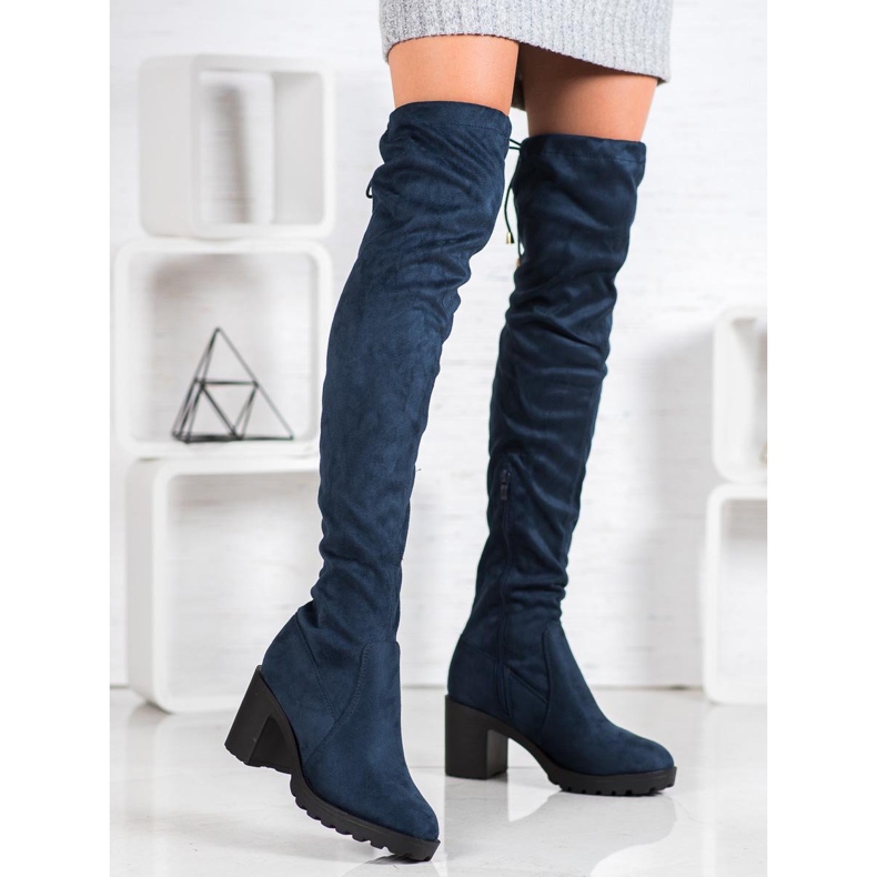 Small Swan Mockaskinnmusketer på en pelare blå 1