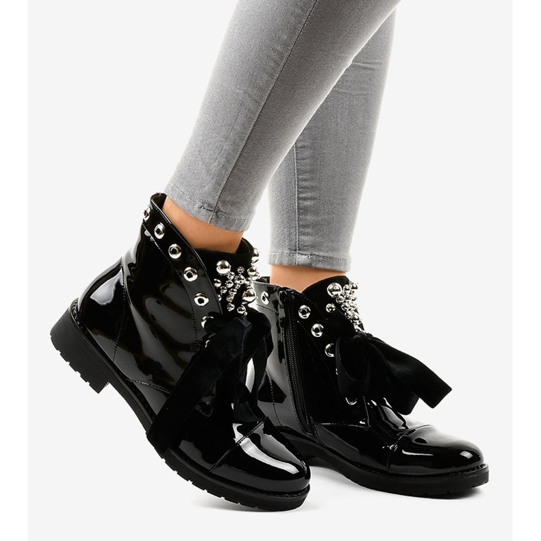 Svartlackerade isolerade stövlar A3320EA 2