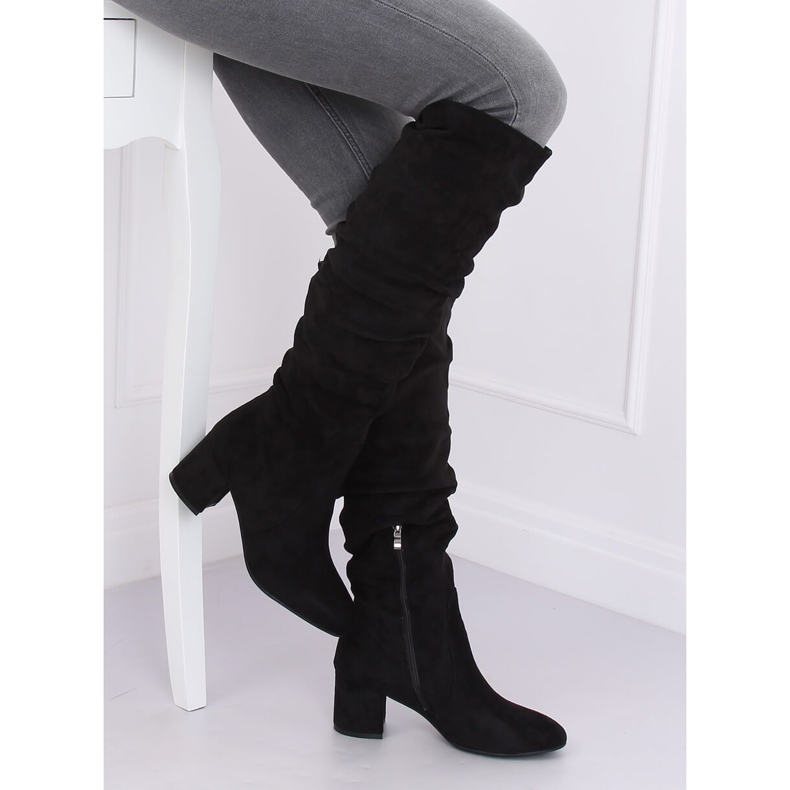 Svarta lågklackade stövlar G-279 Svart 1