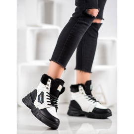 Yes Mile Sneakers med päls vit svart 2