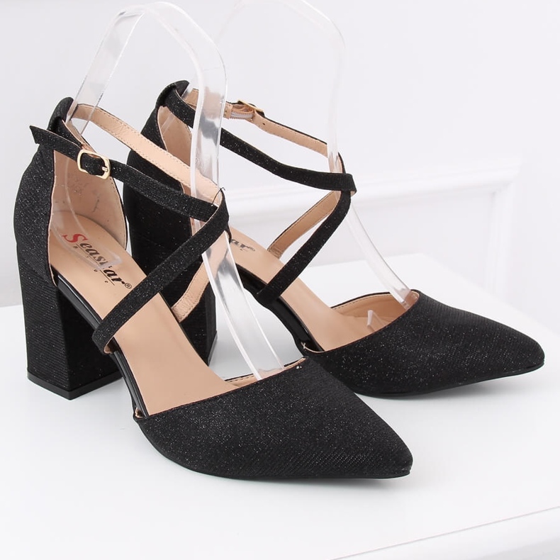 Pumpar på den svarta stolpen NC951 Svart 1