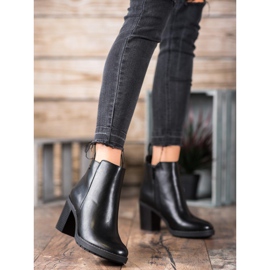 Ideal Shoes Bekväma högklackade stövlar svart 2