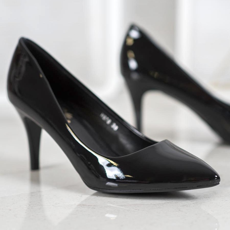 Small Swan Lackerade stift i Spitz svart 1