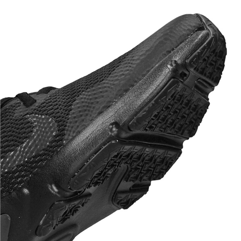 Nike Legend Essential M CD0443-004 sko svart 1