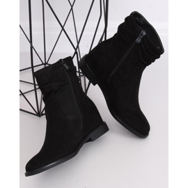 Svarta stövlar på en dold kilklack 2C8AX7680-1 Svart 1