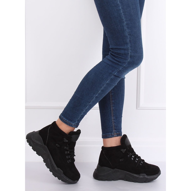 Svarta sportskor hög sula B0014-SP Svart 1